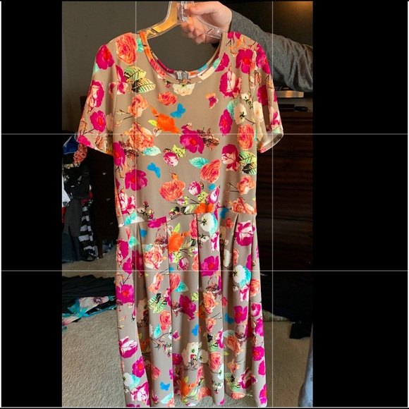 Lularoe UNICORN Amelia - Picture 1 of 3